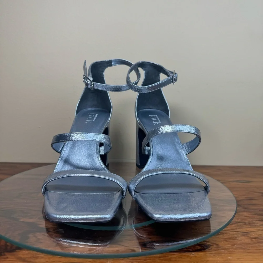Nordstrom Rack Adelaide Block Heel Sandal silver metallic - size 8